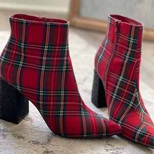 Betsy Johnson Booties!